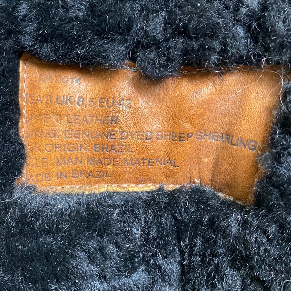 Very good condition leather boots for men